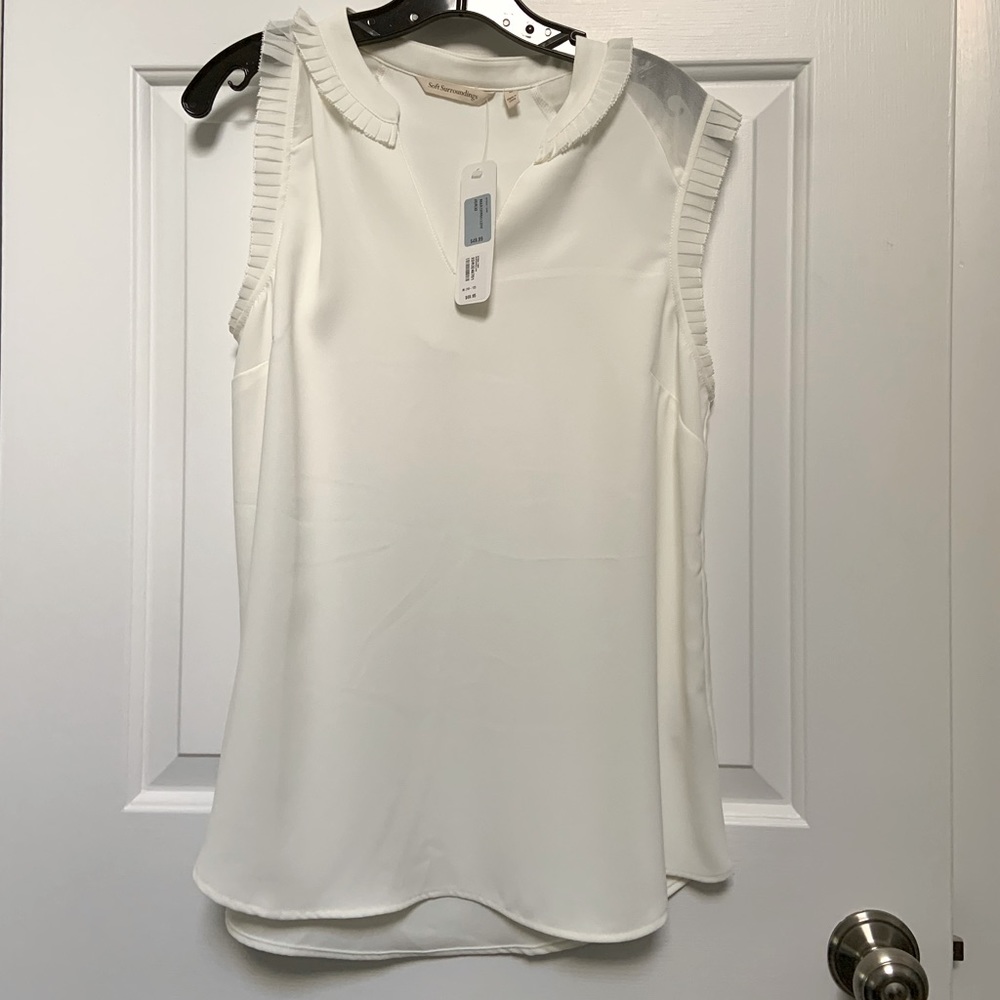 NWT Soft Surroundings top
